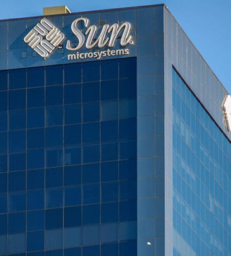 Who is a co-founder of Sun Microsystems?