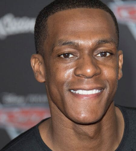 In March of 2010, Guard Rajon Rondo set the Celtics single-season record in what statistical category?