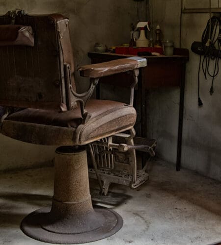 In “The Green Mile”, who is not killed in the electric chair?