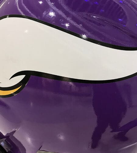 Who wore number uniform 10 for the Minnesota Vikings?