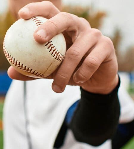 Who returned punts and kickoffs with Lynn Swann at USC, then won Rookie of the Year in another sport?