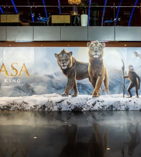 In “The Lion King”, how many times did Mufasa show his claws?